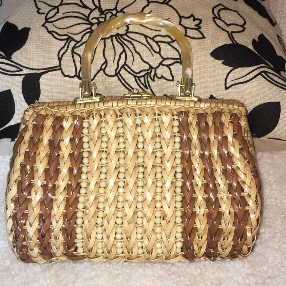 Woven basket hand bag
